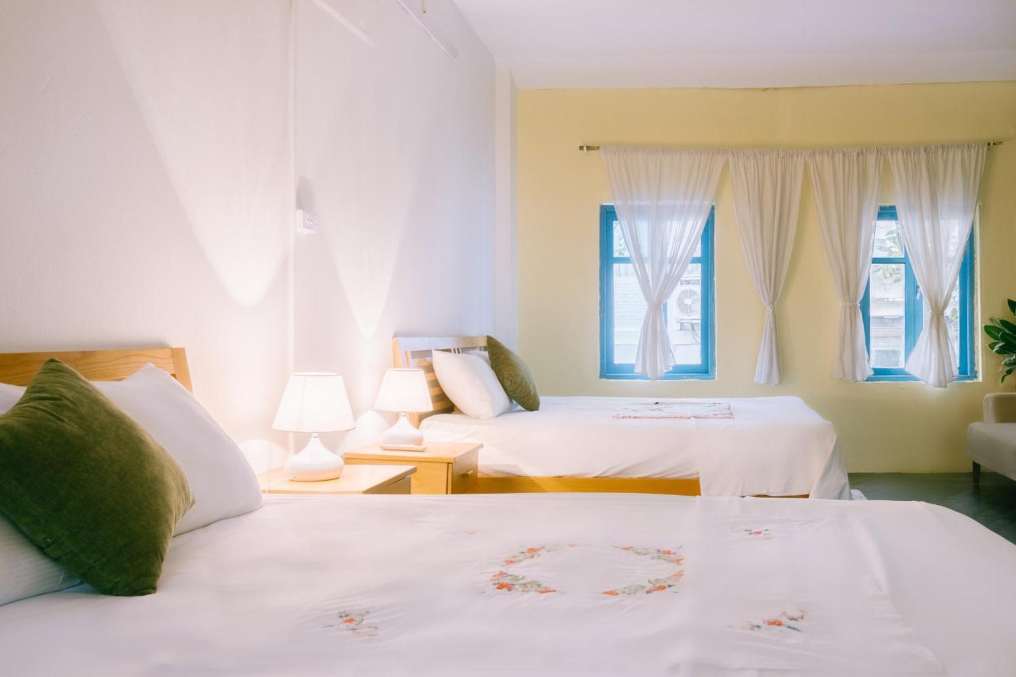 Homestay And Eggcoffee Central Hanoi Old Quarter Екстериор снимка