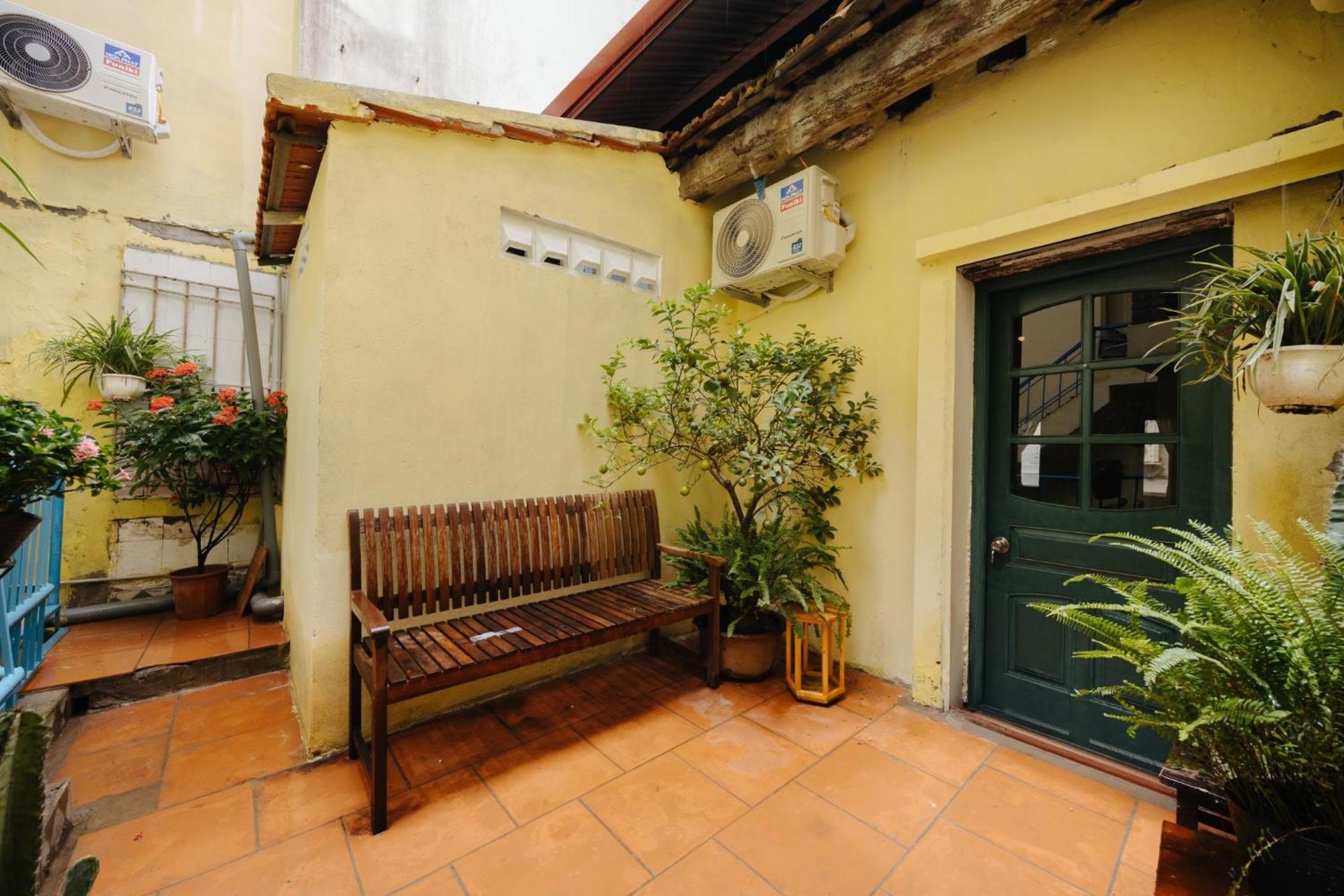 Homestay And Eggcoffee Central Hanoi Old Quarter Екстериор снимка