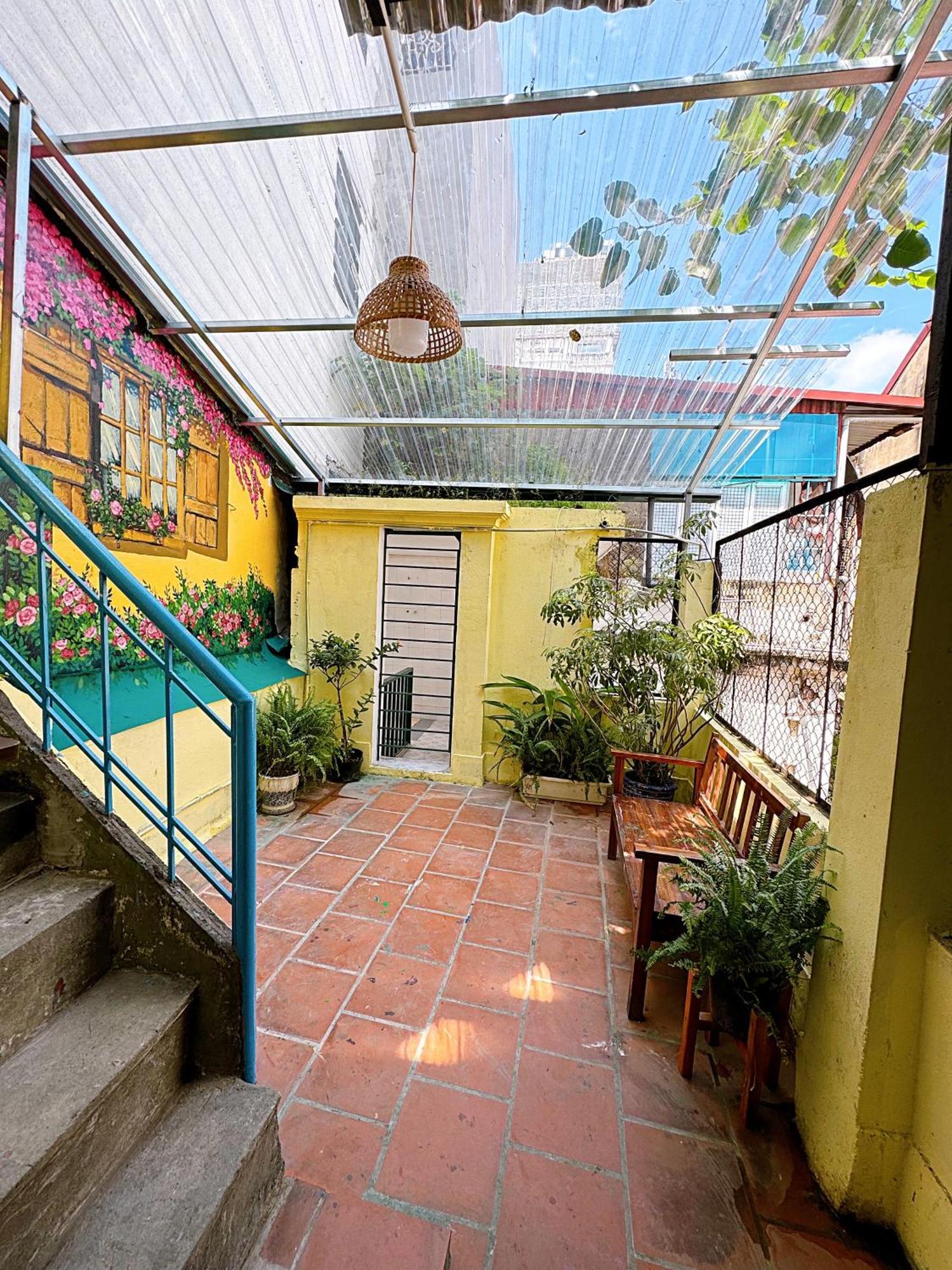 Homestay And Eggcoffee Central Hanoi Old Quarter Екстериор снимка