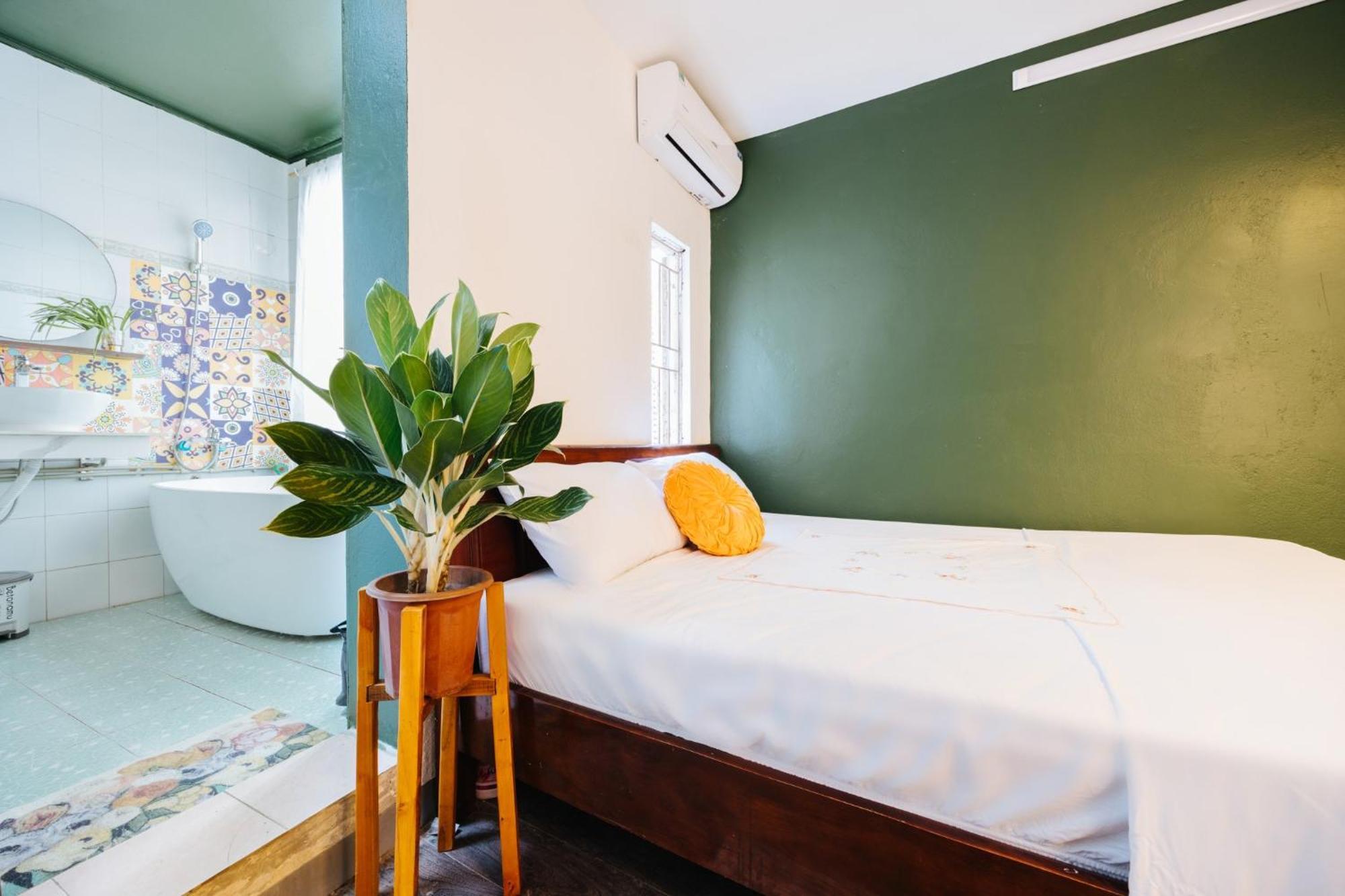 Homestay And Eggcoffee Central Hanoi Old Quarter Екстериор снимка