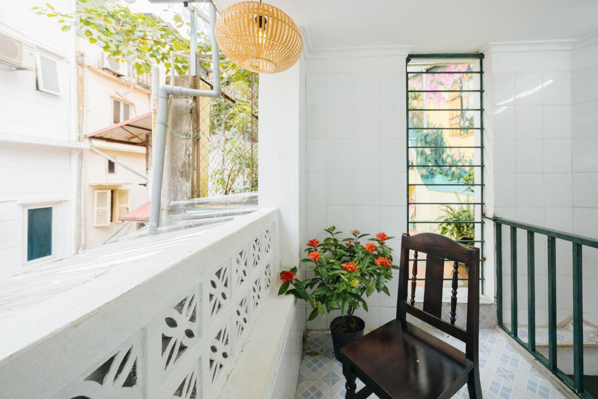 Homestay And Eggcoffee Central Hanoi Old Quarter Екстериор снимка