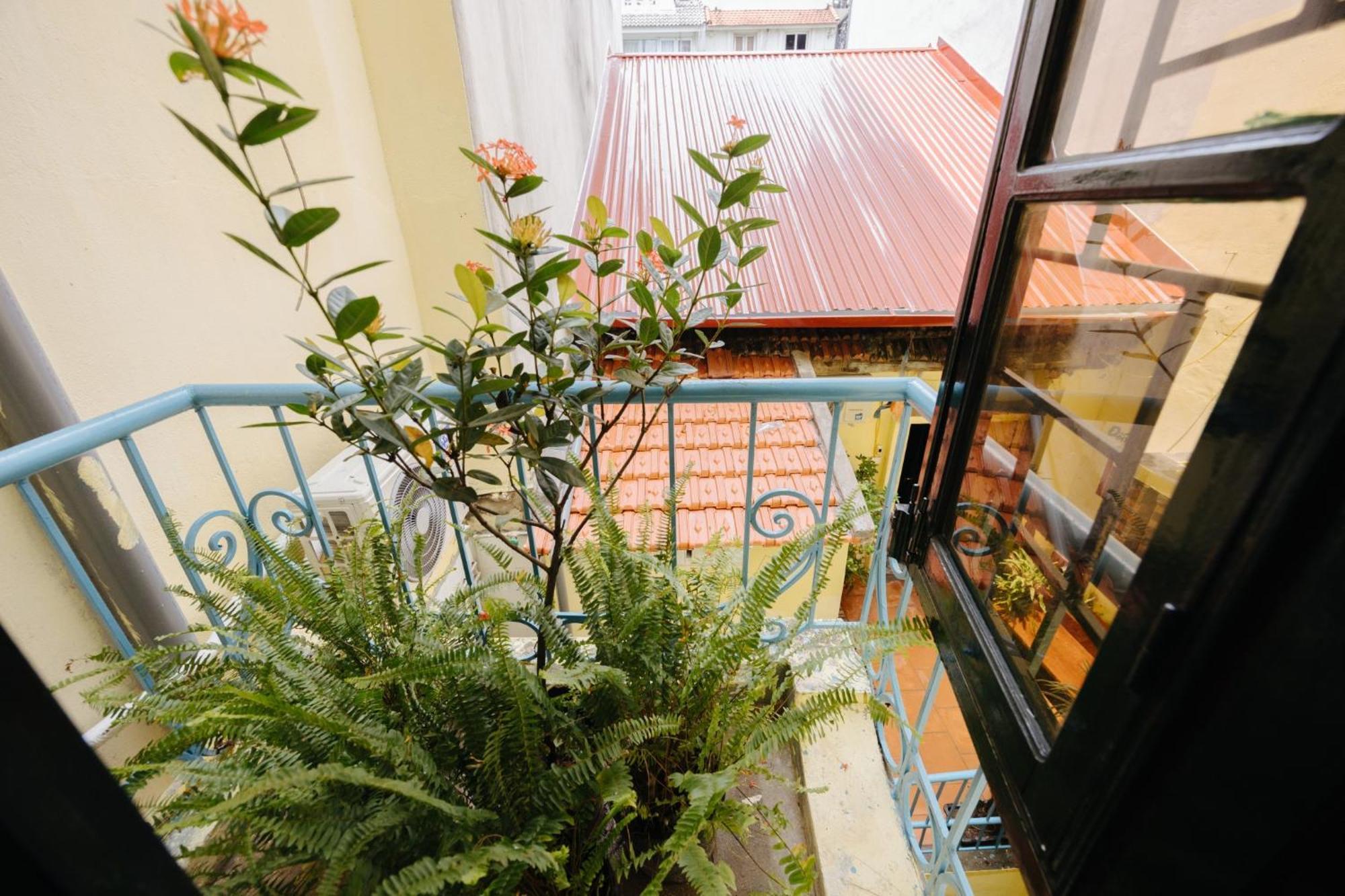 Homestay And Eggcoffee Central Hanoi Old Quarter Екстериор снимка