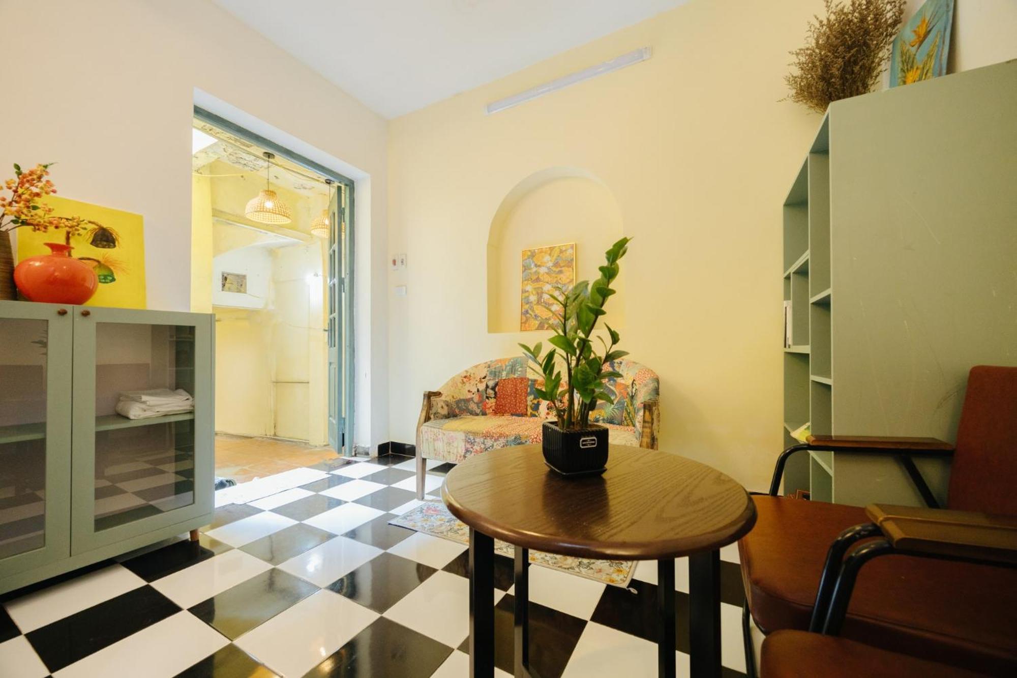 Homestay And Eggcoffee Central Hanoi Old Quarter Екстериор снимка