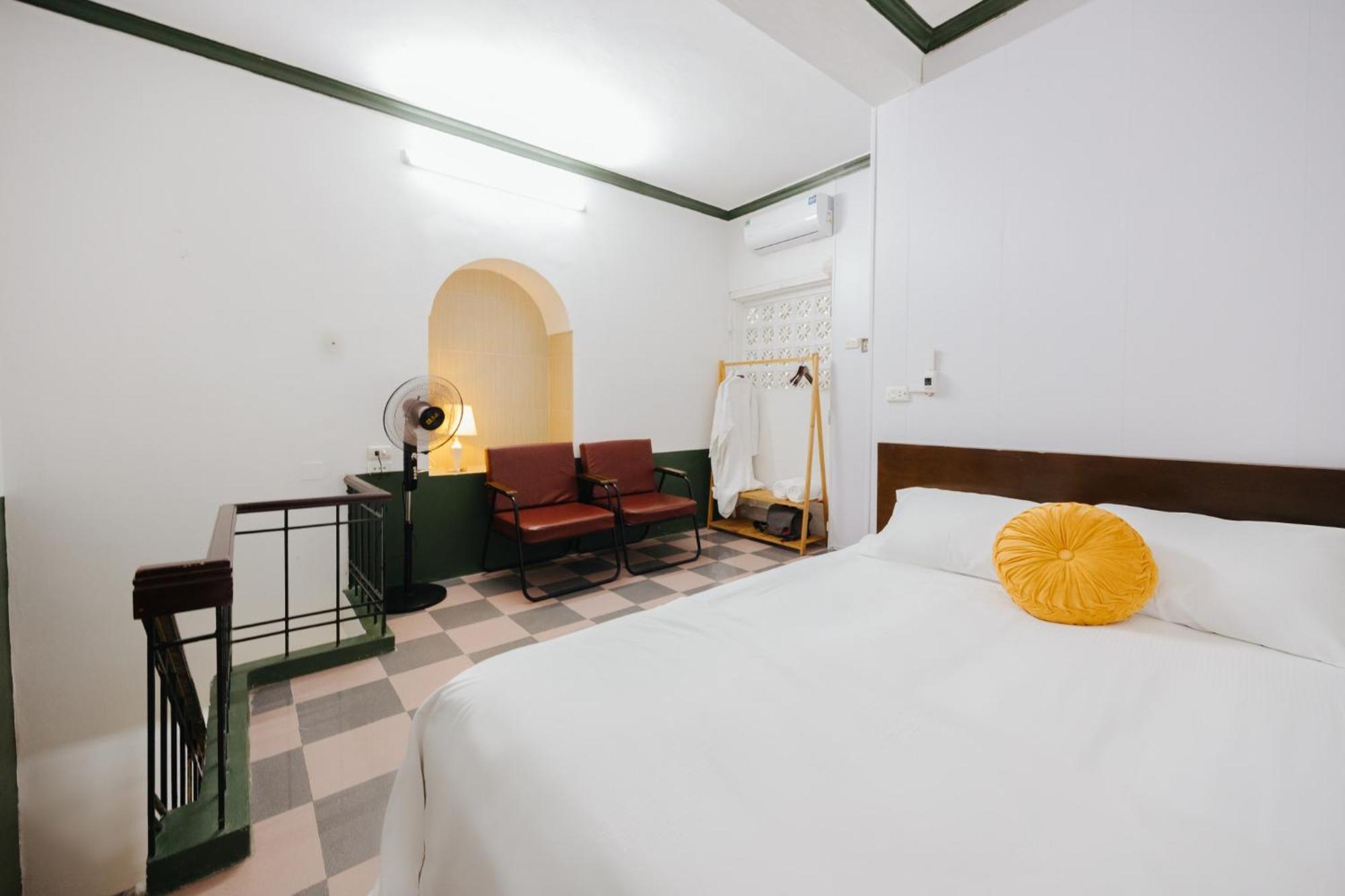 Homestay And Eggcoffee Central Hanoi Old Quarter Екстериор снимка