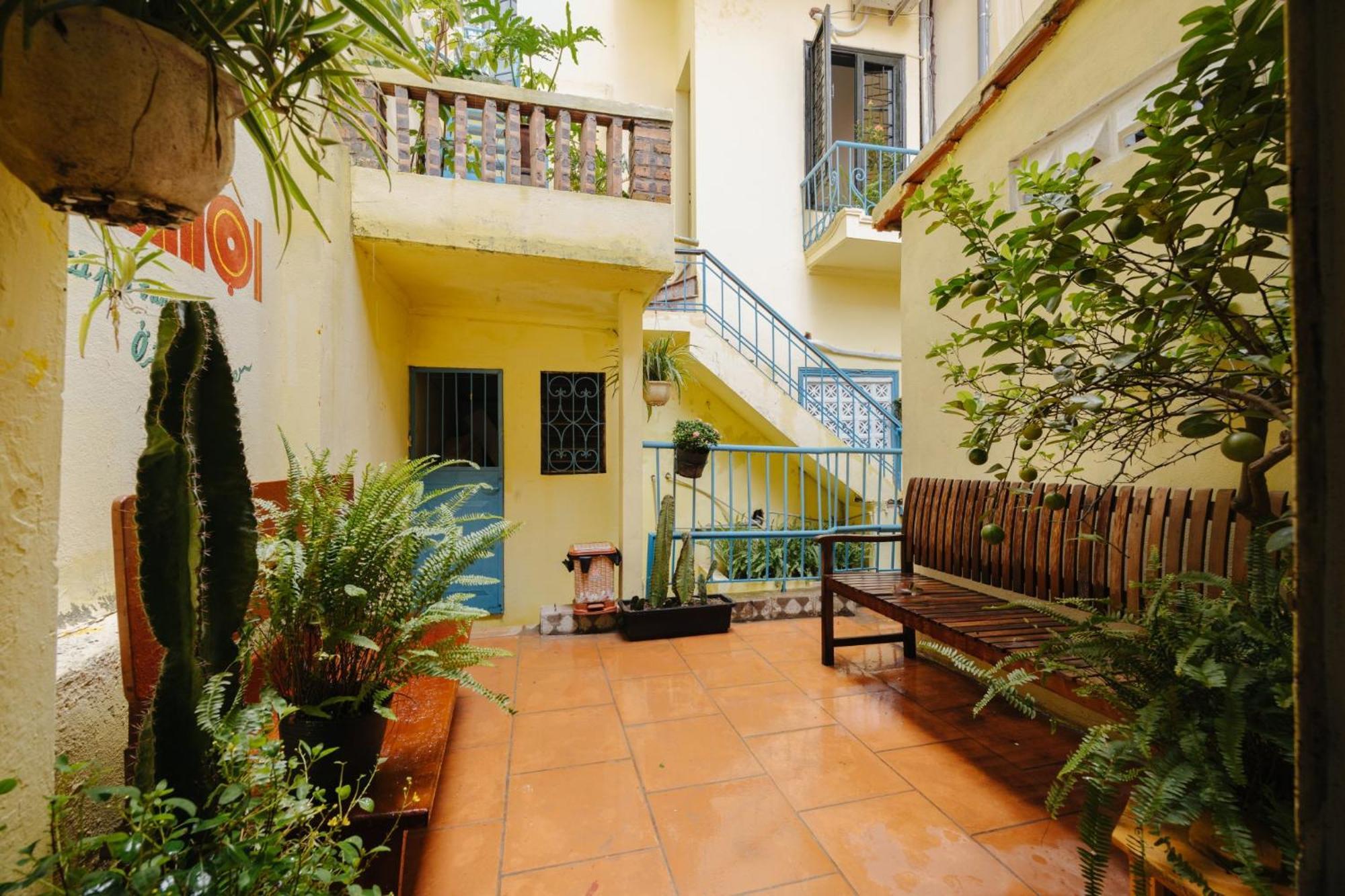 Homestay And Eggcoffee Central Hanoi Old Quarter Екстериор снимка