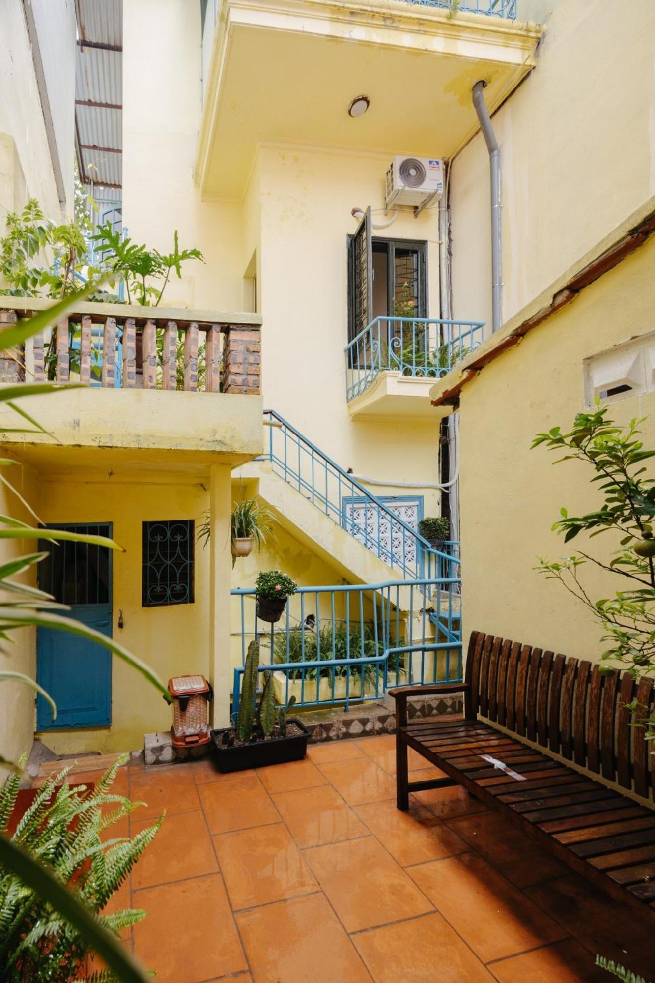 Homestay And Eggcoffee Central Hanoi Old Quarter Екстериор снимка